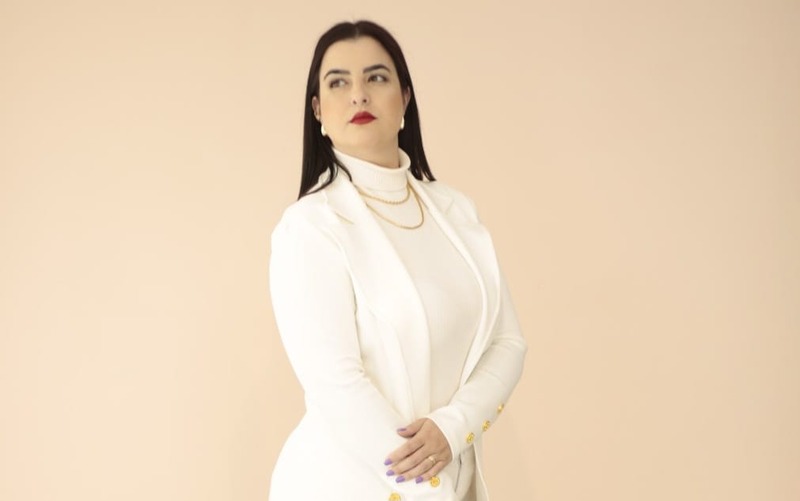 Dra. Marina Carvalho: da micropigmentação à biomedicina estética, uma trajetória marcada por inovação, ensino e propósito